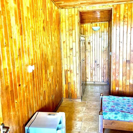 дървени къщички - лион Holiday home *